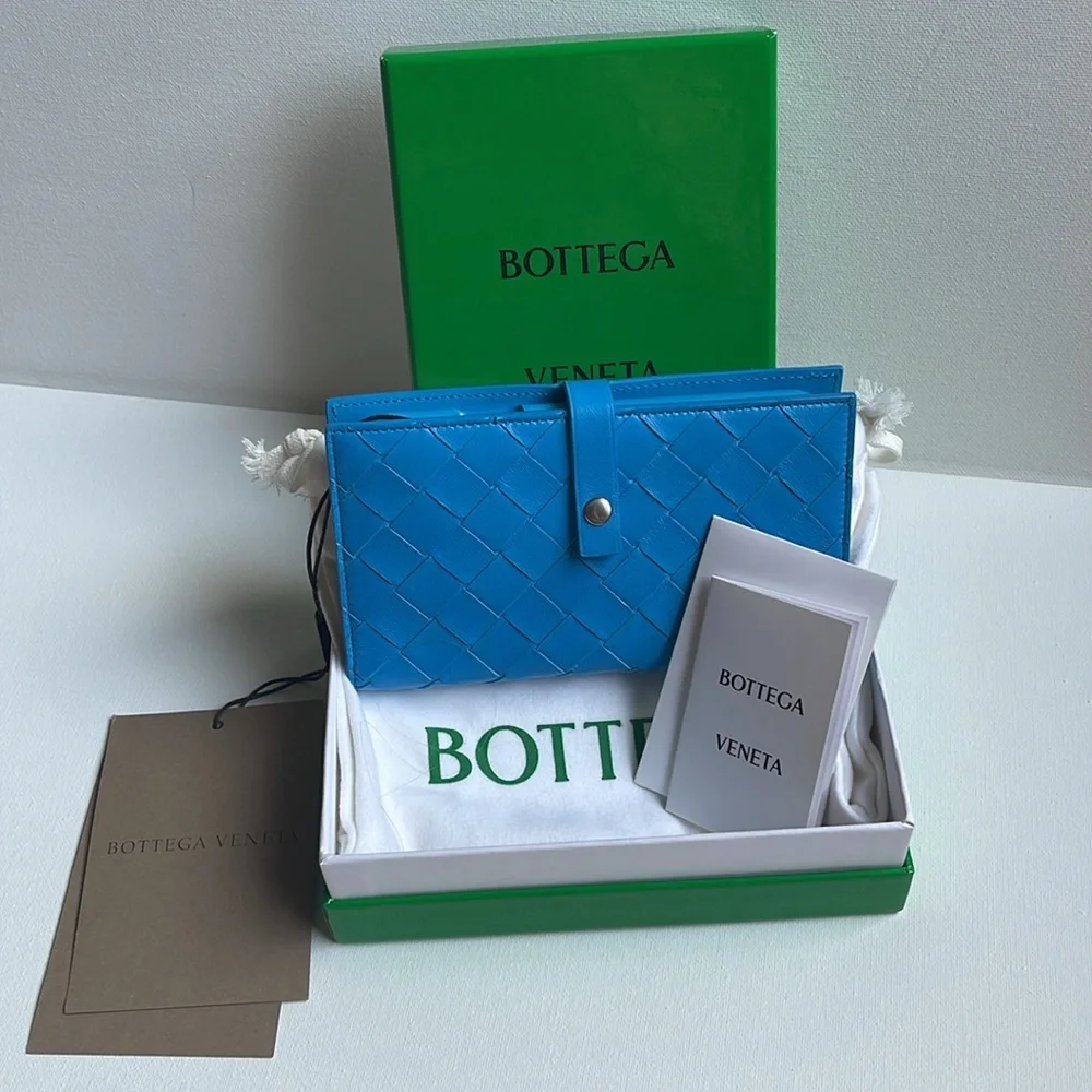 NWT BOTTEGA VENETA WOVEN LEATHER BLUE iPHONE 11 CASE WALLET WITH BOX AND BAG - Picture 4 of 16